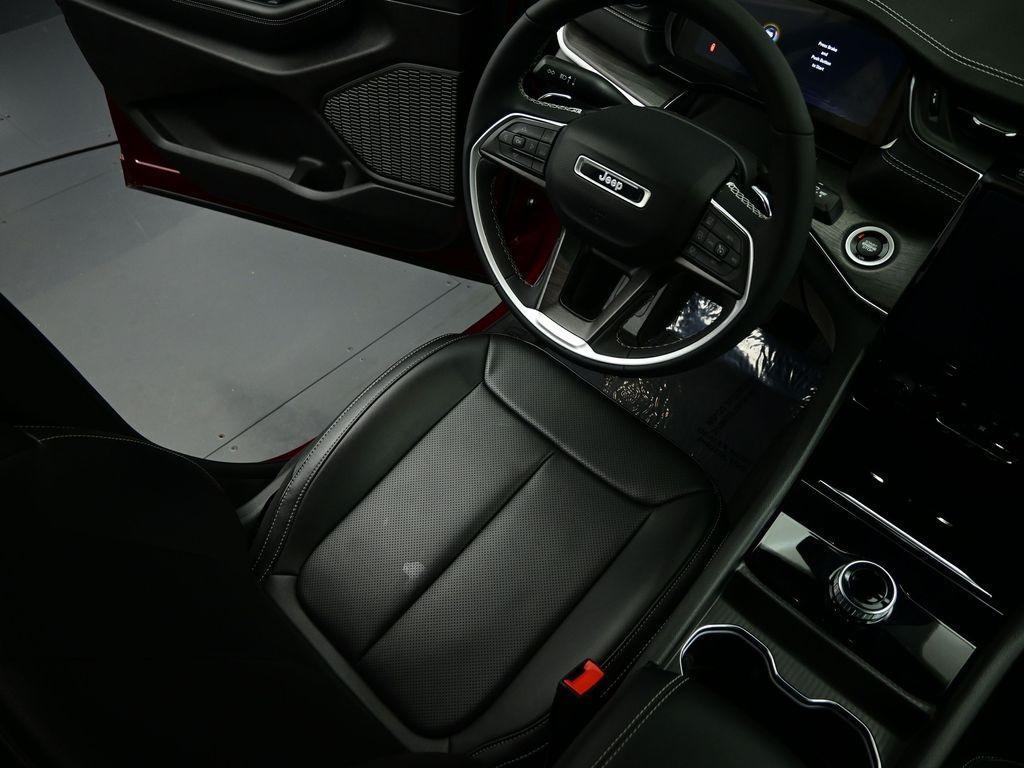 used 2024 Jeep Grand Cherokee L car, priced at $31,256