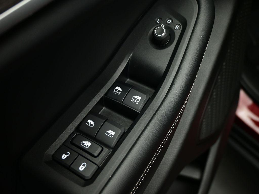 used 2024 Jeep Grand Cherokee L car, priced at $31,256