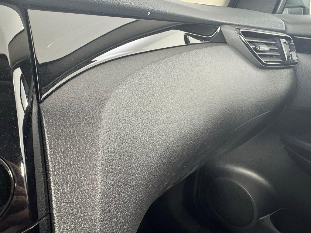 used 2021 Nissan Rogue Sport car, priced at $20,888