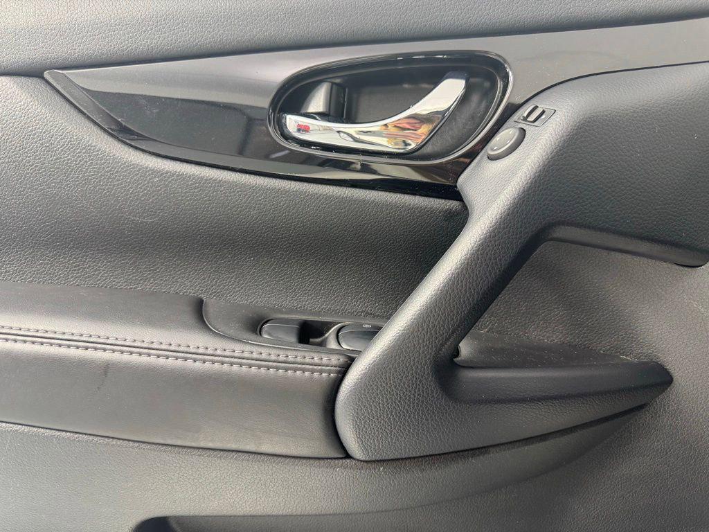 used 2021 Nissan Rogue Sport car, priced at $20,888