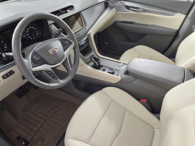 used 2023 Cadillac XT5 car, priced at $24,988