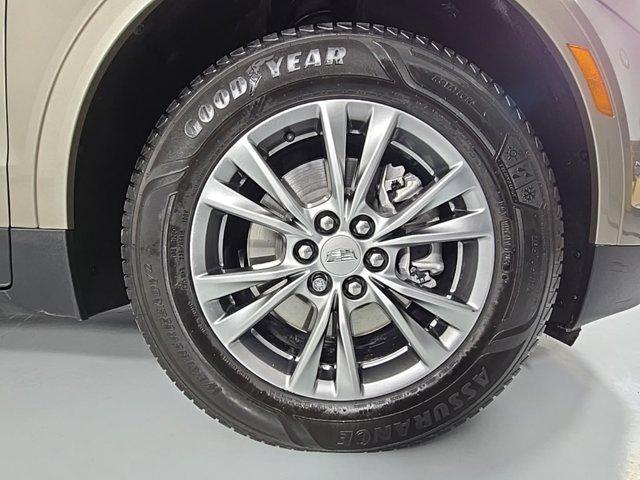 used 2023 Cadillac XT5 car, priced at $24,988