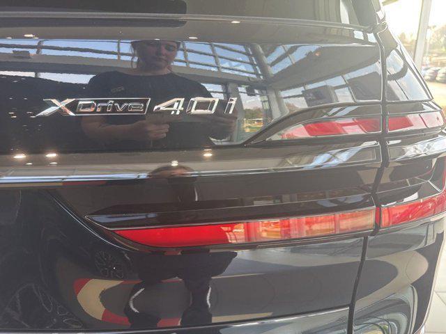 new 2026 BMW X7 car, priced at $101,040