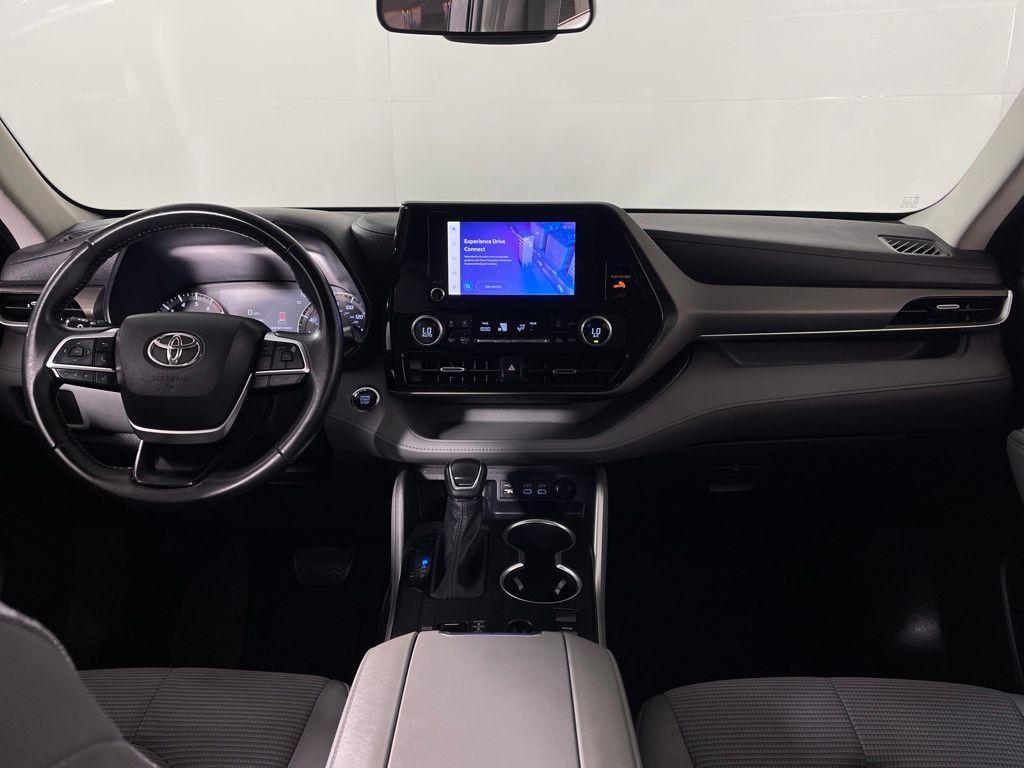 used 2023 Toyota Highlander car, priced at $29,487