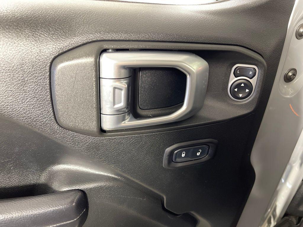 used 2019 Jeep Wrangler car, priced at $32,998