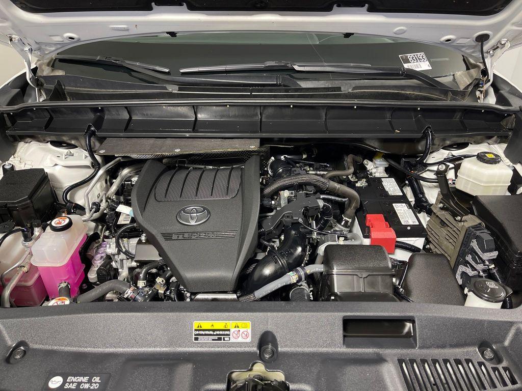 used 2023 Toyota Highlander car, priced at $31,998