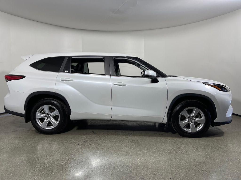 used 2023 Toyota Highlander car, priced at $31,998