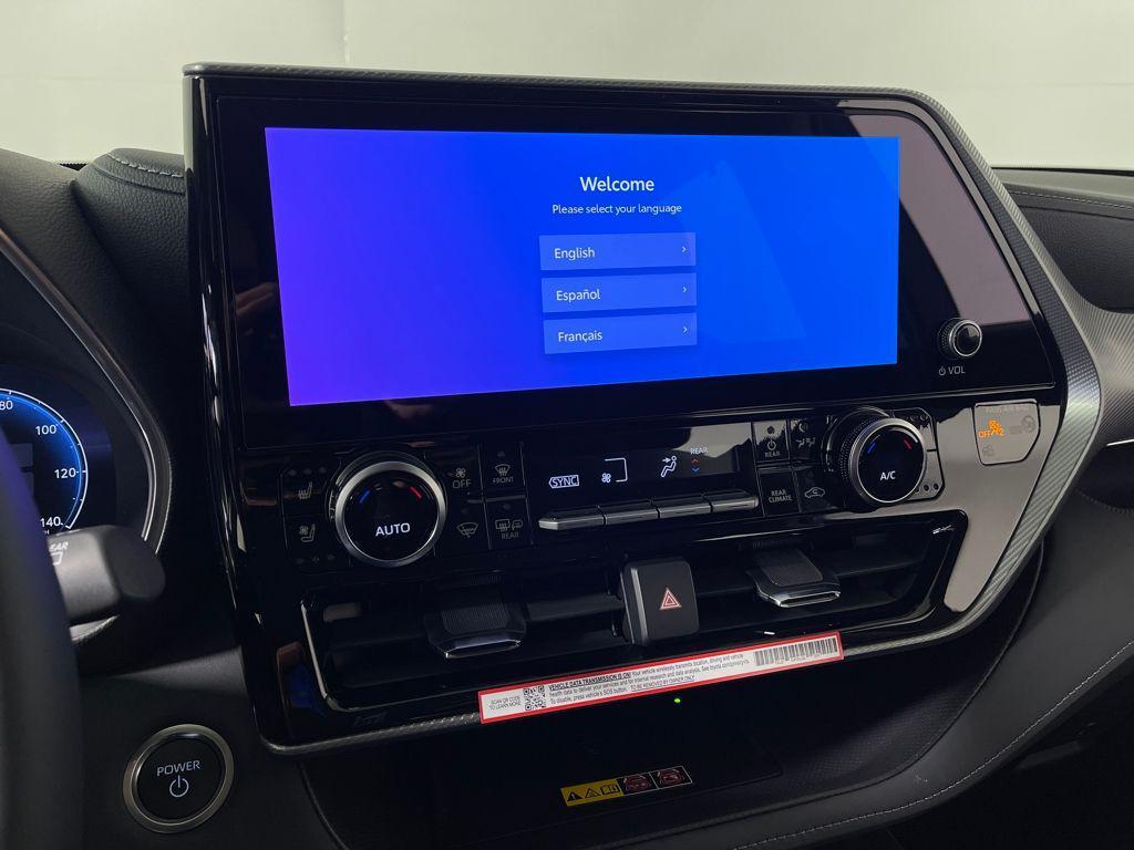 new 2026 Toyota Highlander Hybrid car, priced at $54,900
