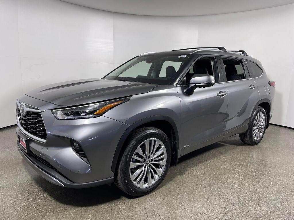 new 2026 Toyota Highlander Hybrid car, priced at $54,900