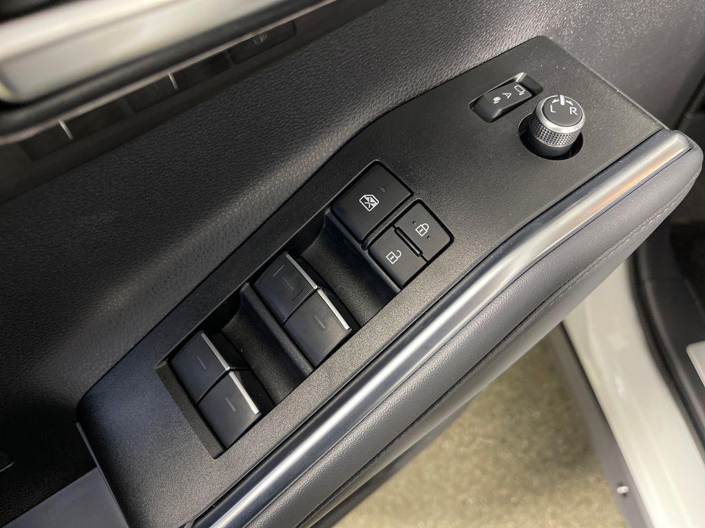 new 2026 Toyota Highlander Hybrid car, priced at $56,963