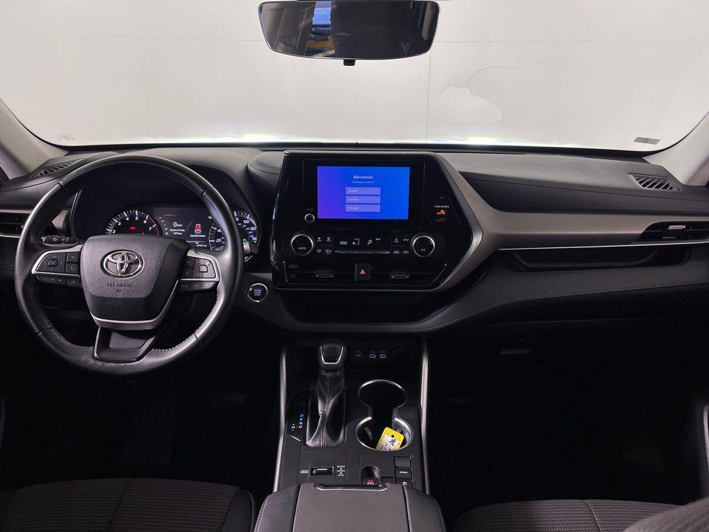 used 2023 Toyota Highlander car, priced at $29,987