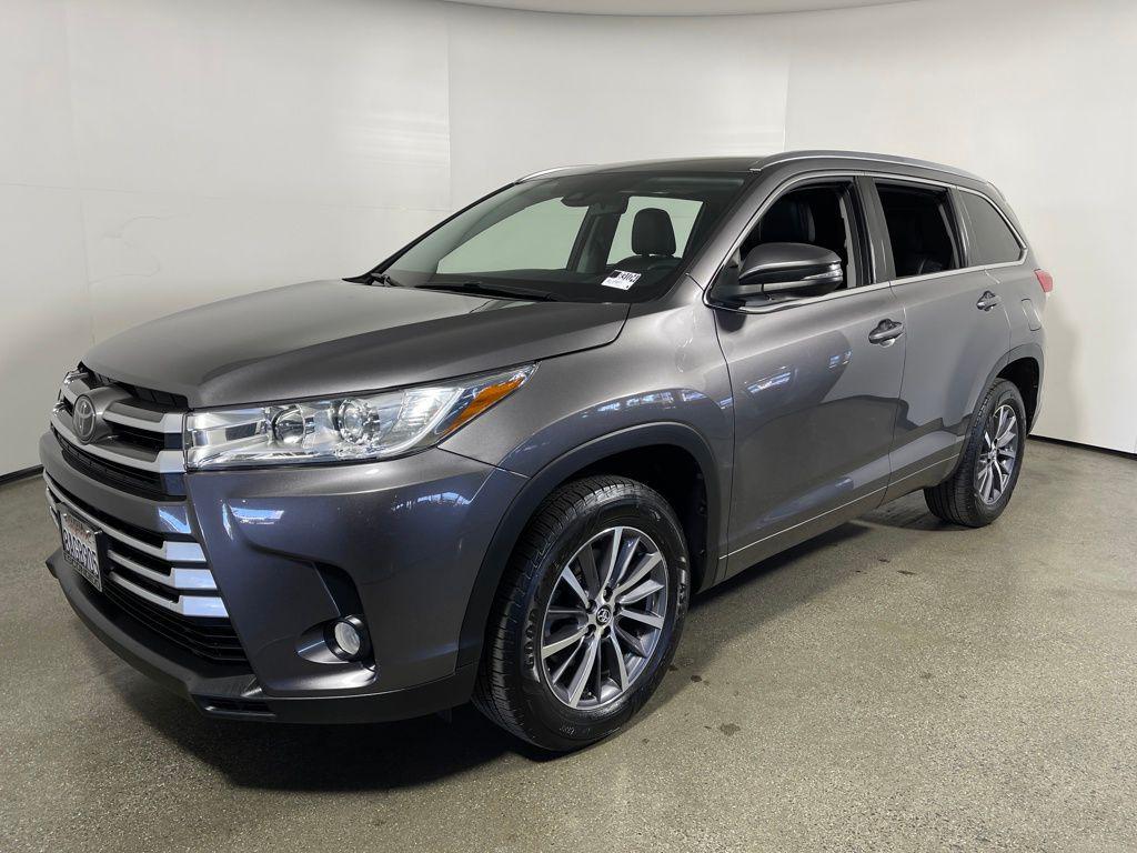 used 2017 Toyota Highlander car, priced at $20,998