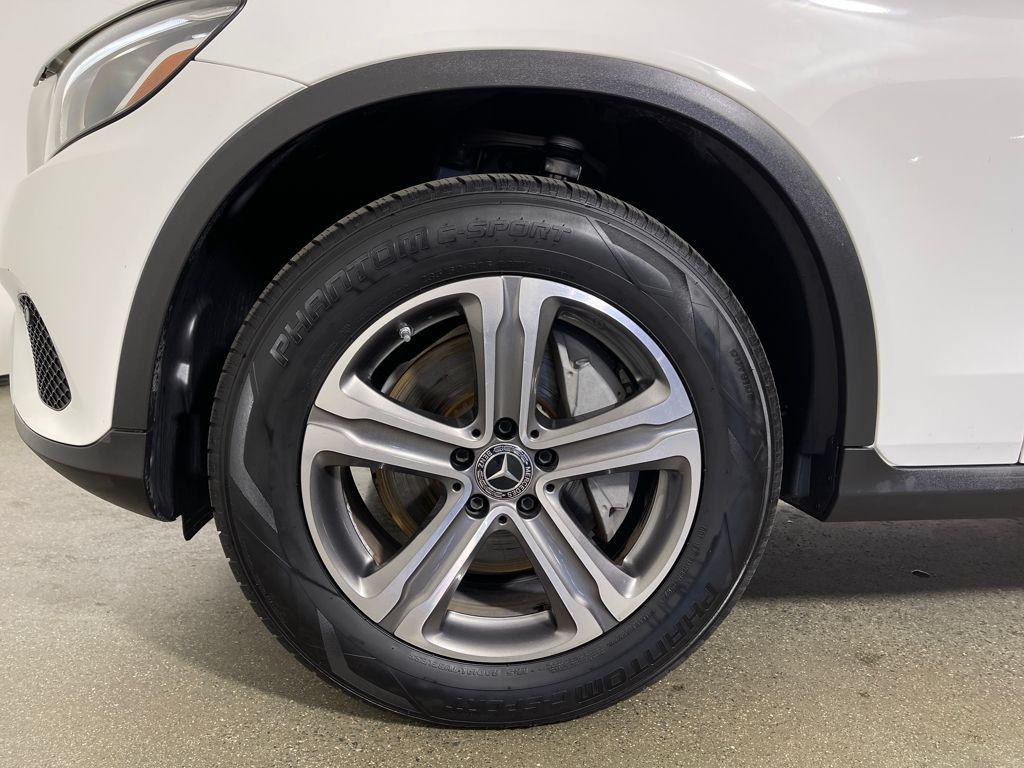 used 2019 Mercedes-Benz GLC 300 car, priced at $18,995