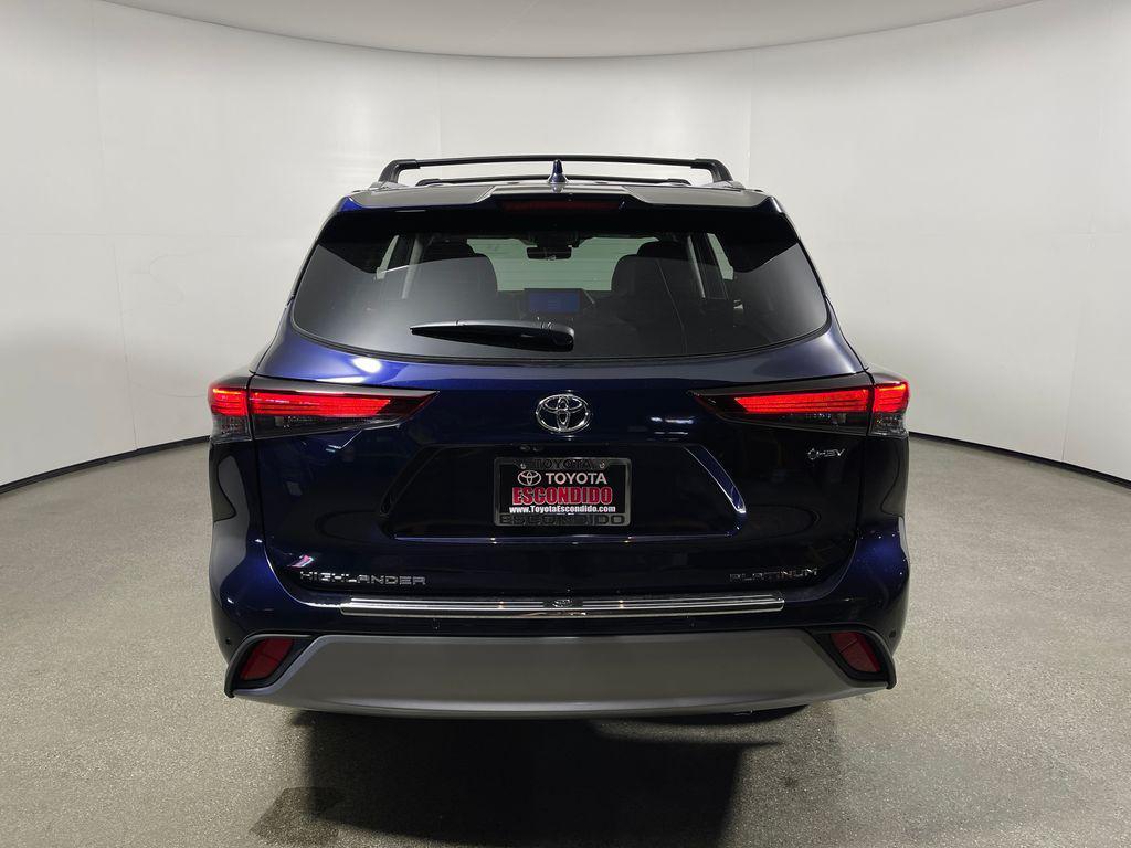 new 2026 Toyota Highlander Hybrid car, priced at $59,958