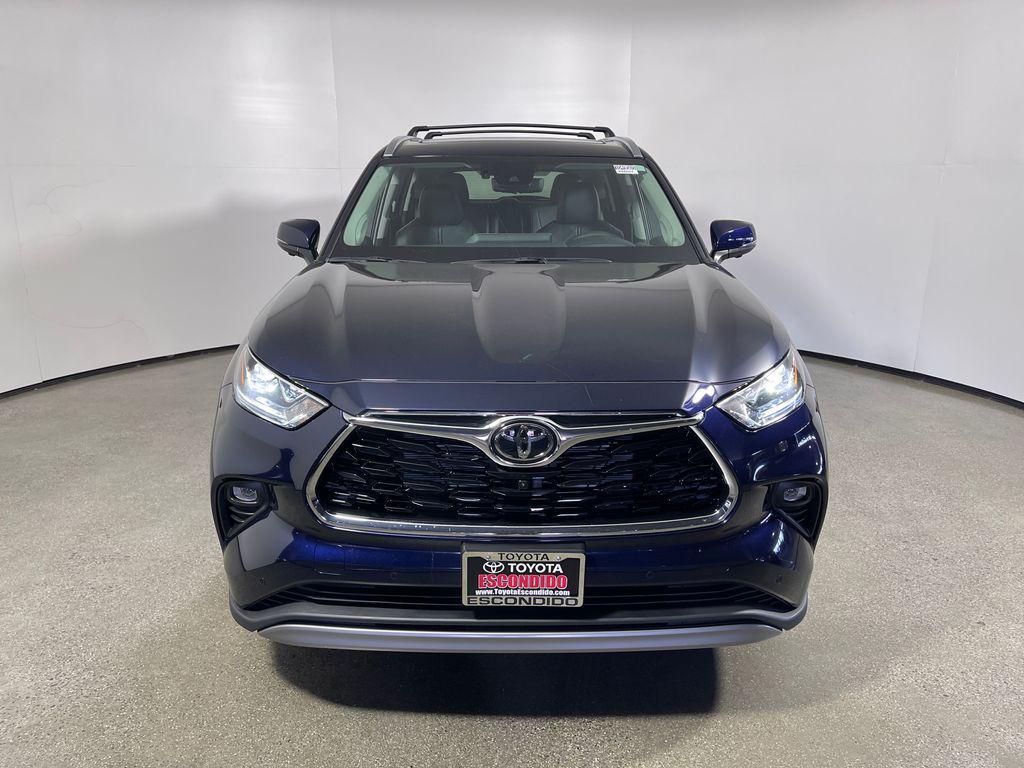 new 2026 Toyota Highlander Hybrid car, priced at $59,958