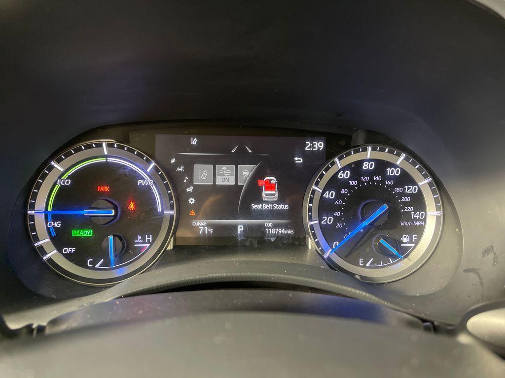 used 2022 Toyota Highlander Hybrid car, priced at $31,987