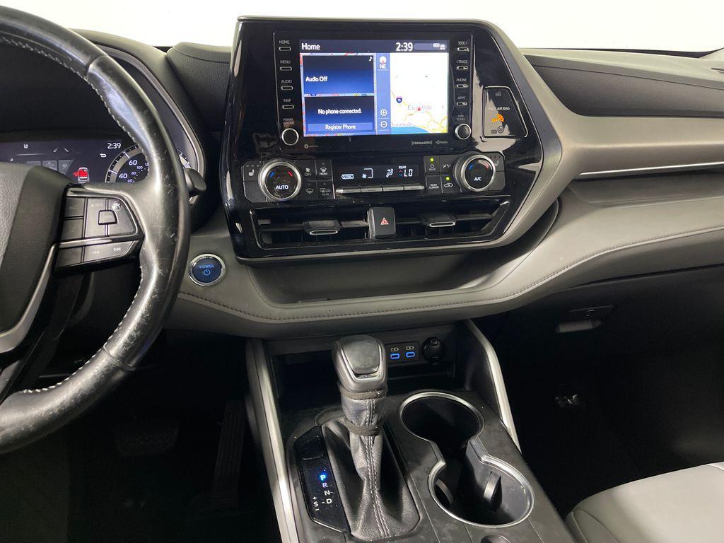 used 2022 Toyota Highlander Hybrid car, priced at $31,987