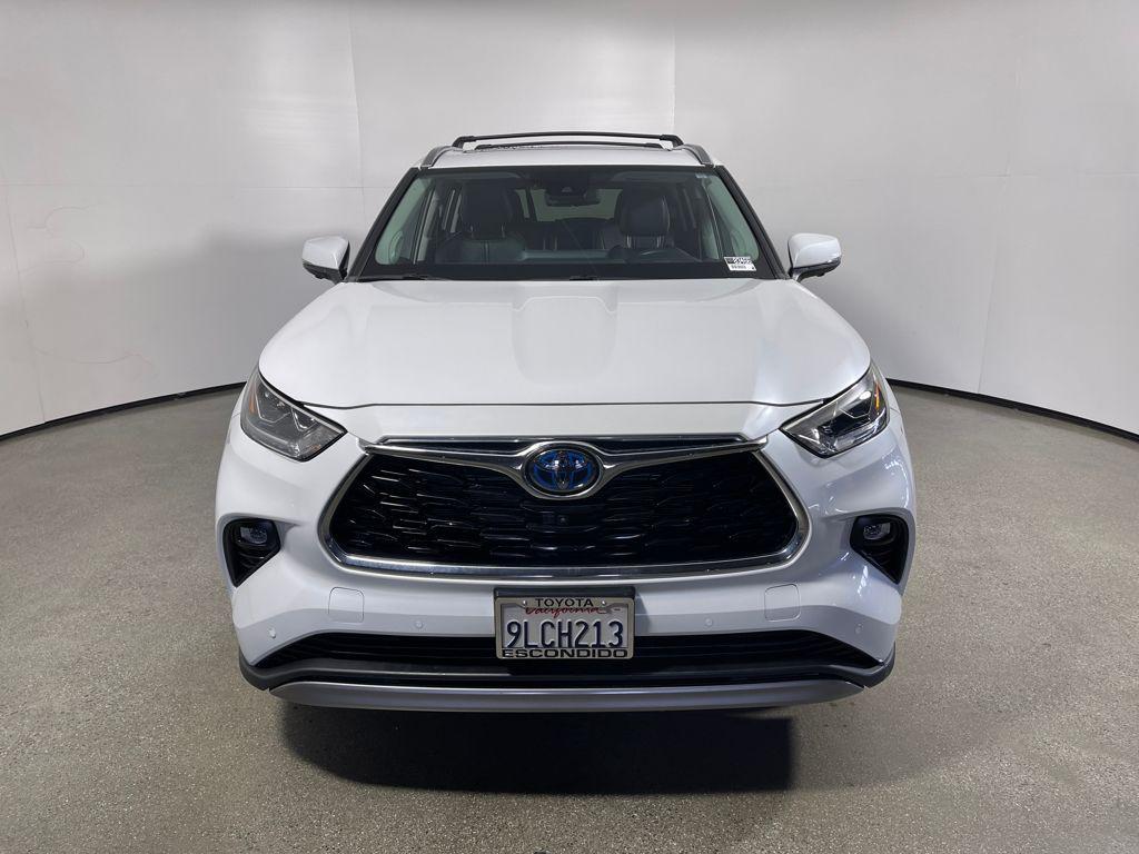 used 2024 Toyota Highlander Hybrid car, priced at $52,377