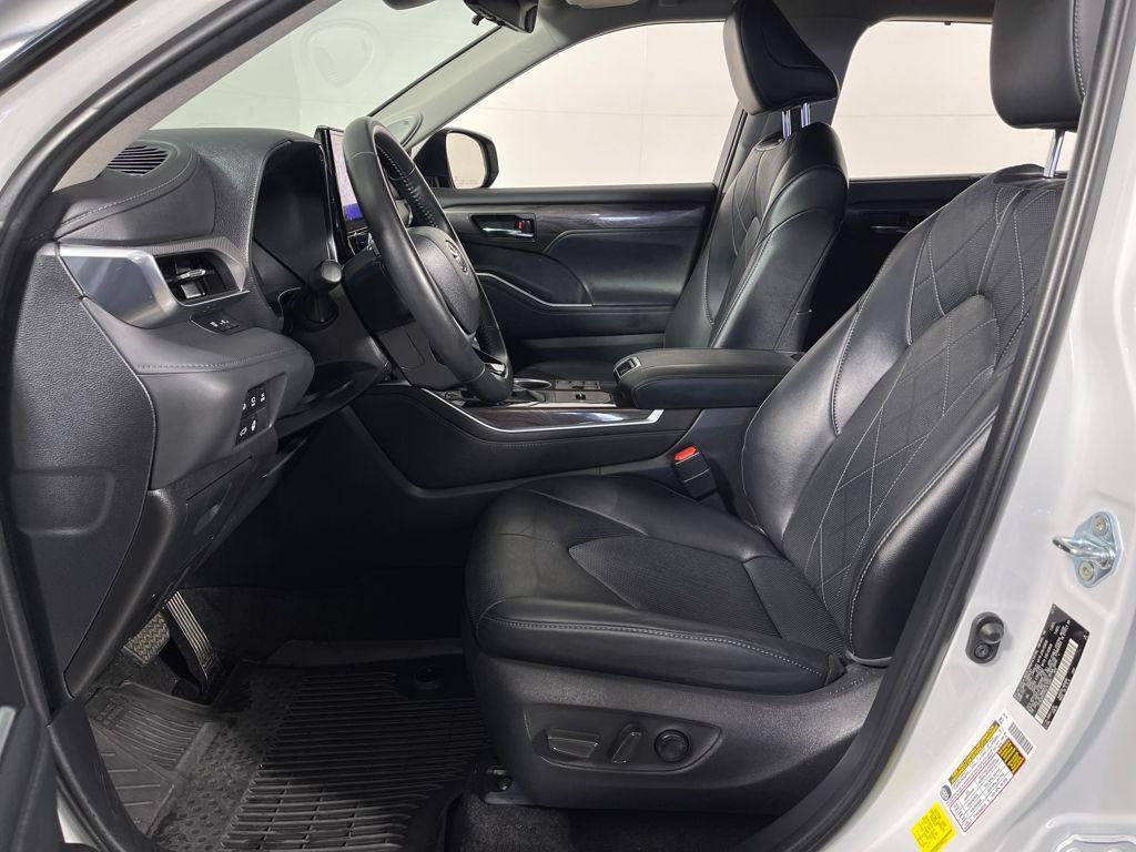 used 2024 Toyota Highlander Hybrid car, priced at $52,377