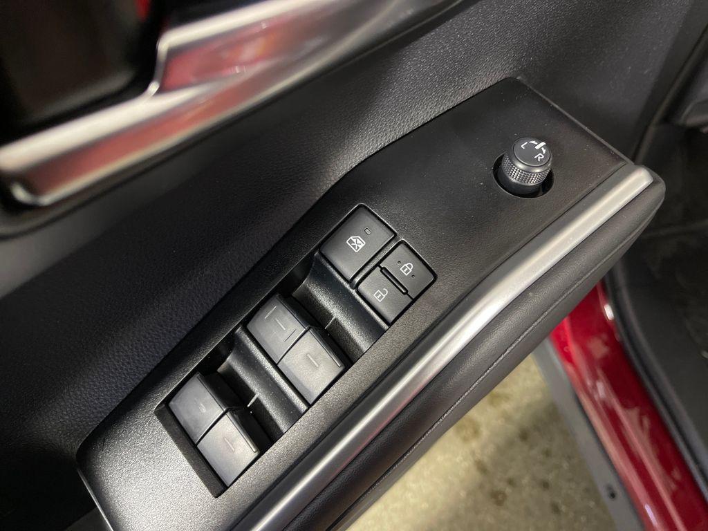 new 2026 Toyota Highlander Hybrid car, priced at $56,443