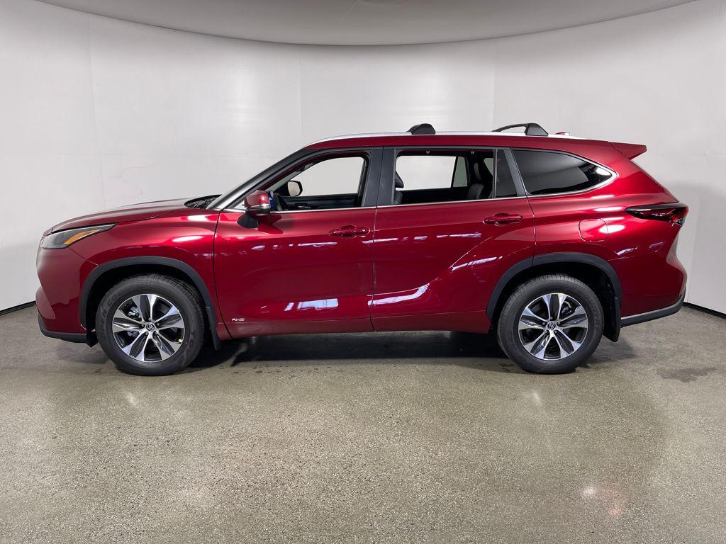 new 2026 Toyota Highlander Hybrid car, priced at $56,443