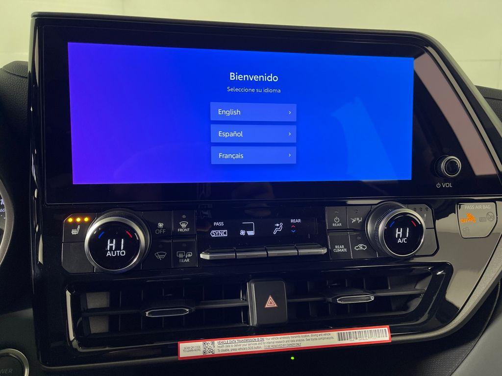 new 2026 Toyota Highlander Hybrid car, priced at $56,443