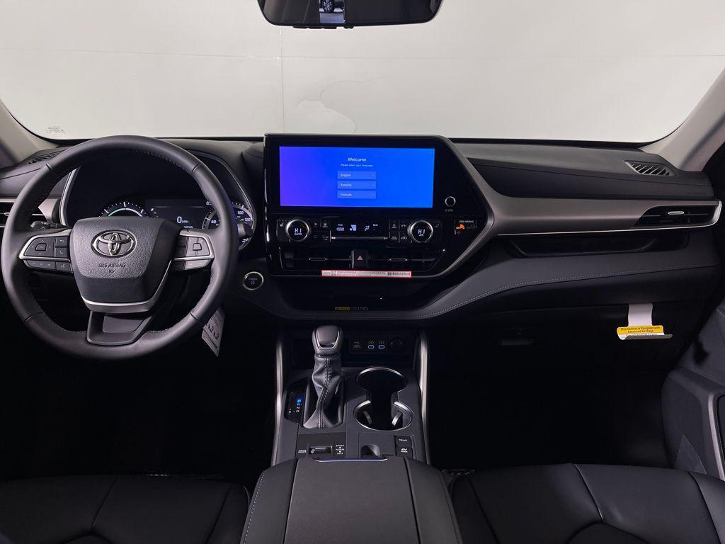 new 2026 Toyota Highlander Hybrid car, priced at $56,443