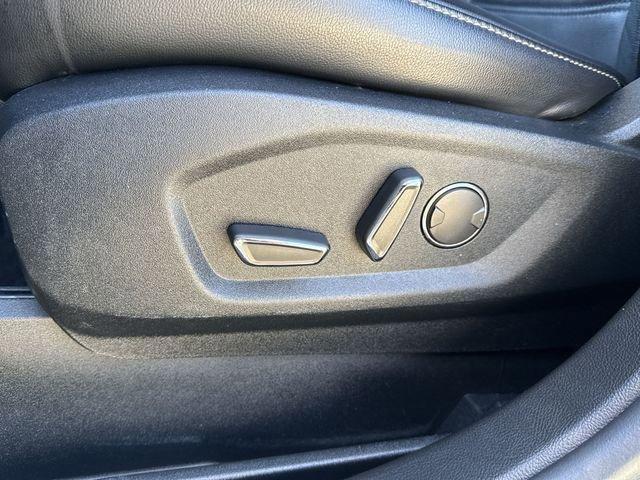 used 2017 Ford Edge car, priced at $14,000