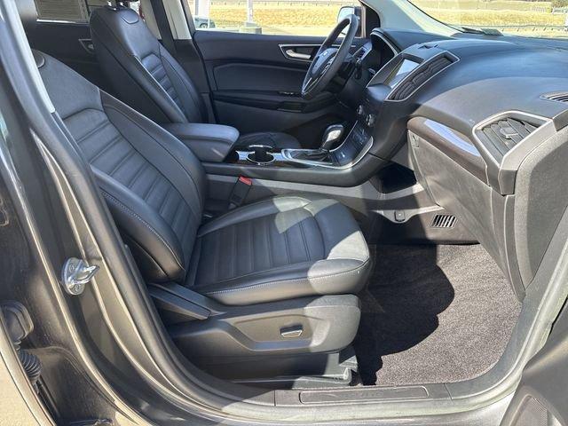 used 2017 Ford Edge car, priced at $14,000