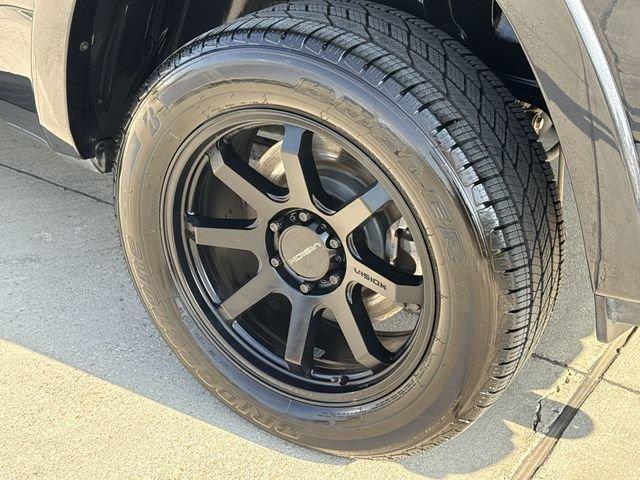 used 2021 Ram 1500 car, priced at $41,225