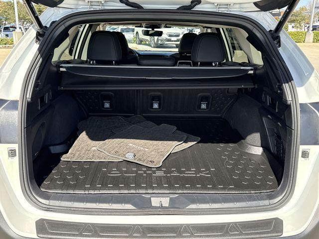 used 2025 Subaru Outback car, priced at $35,000