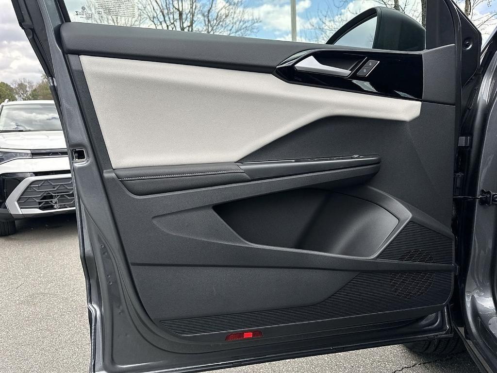 new 2026 Volkswagen Taos car, priced at $27,675