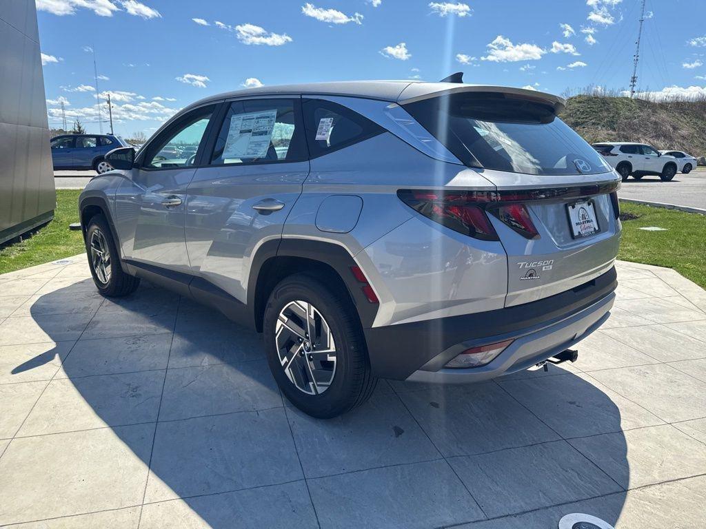 new 2026 Hyundai TUCSON Hybrid car, priced at $33,615