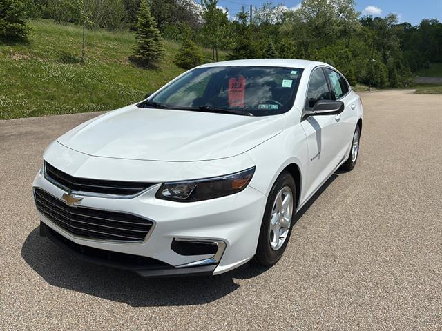 used 2018 Chevrolet Malibu car, priced at $15,900
