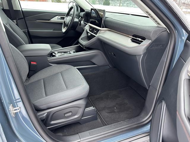 new 2025 Ford Explorer car, priced at $44,240