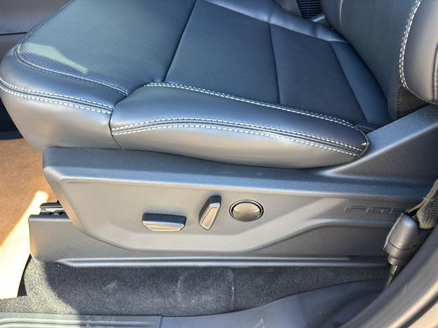 new 2025 Ford Expedition car, priced at $85,430