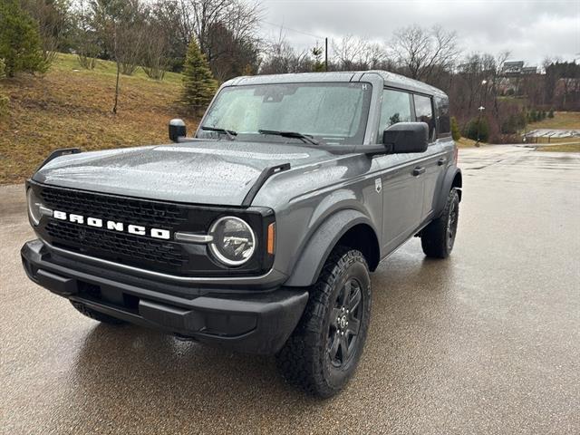 new 2025 Ford Bronco car, priced at $46,330