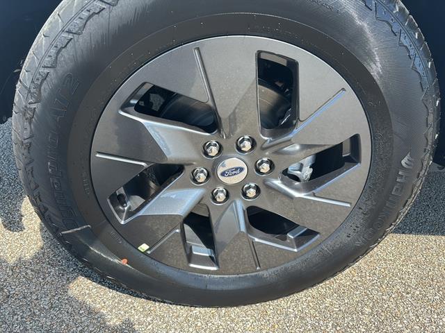 new 2025 Ford F-150 car, priced at $51,960