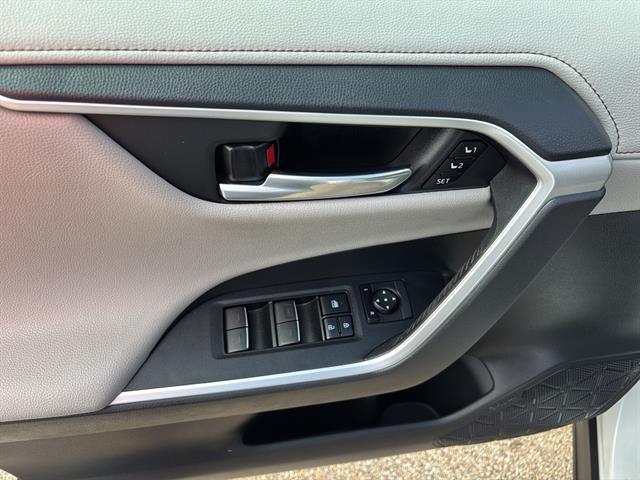 used 2022 Toyota RAV4 Hybrid car, priced at $32,950