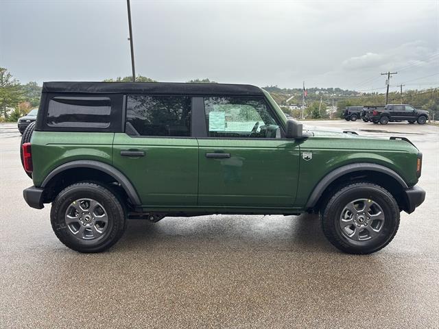 new 2025 Ford Bronco car, priced at $46,570
