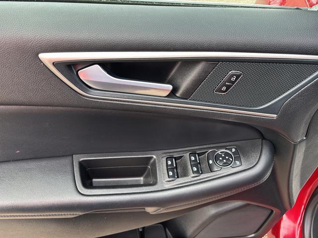 used 2024 Ford Edge car, priced at $29,500