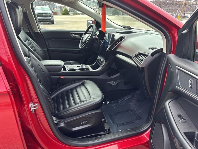 used 2024 Ford Edge car, priced at $29,500
