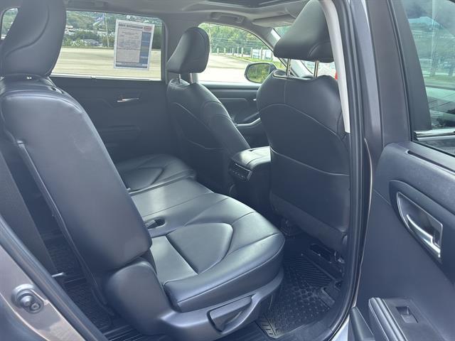 used 2024 Toyota Highlander car, priced at $43,750