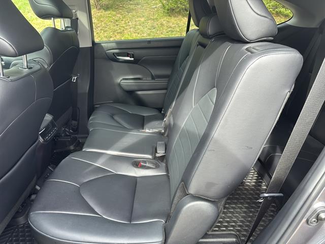 used 2024 Toyota Highlander car, priced at $43,750