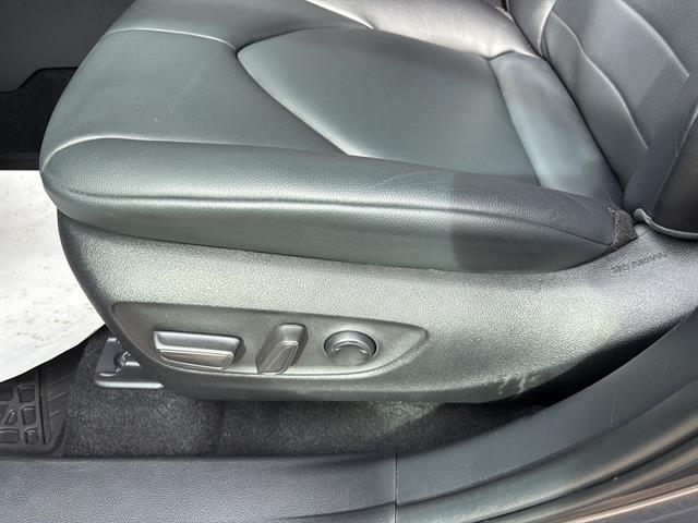 used 2024 Toyota Highlander car, priced at $43,750