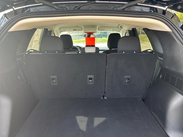 used 2024 Ford Escape car, priced at $25,250