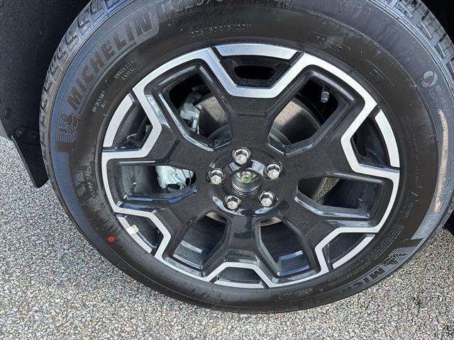 new 2025 Ford Bronco Sport car, priced at $40,980