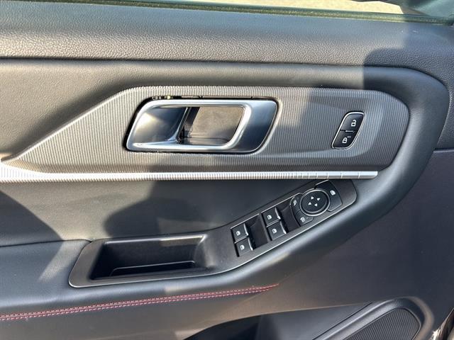 used 2025 Ford Explorer car, priced at $43,950