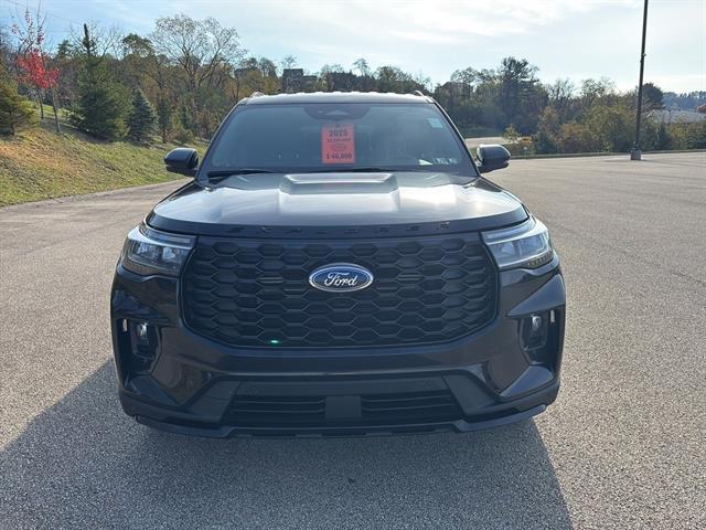 used 2025 Ford Explorer car, priced at $43,950