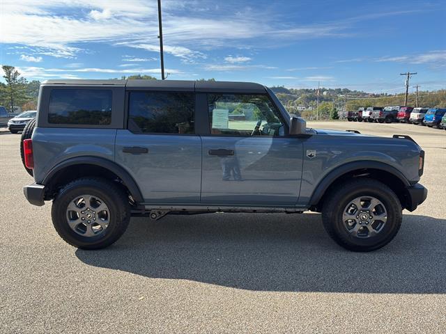 new 2025 Ford Bronco car, priced at $50,260